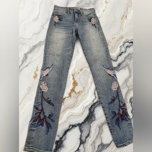 Lucky Brand Women's Blue Jeans with Floral Embroidery